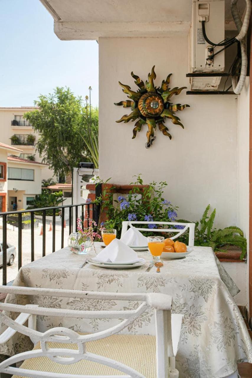 Vallarta Jr Suites Puerto Vallarta Exterior photo